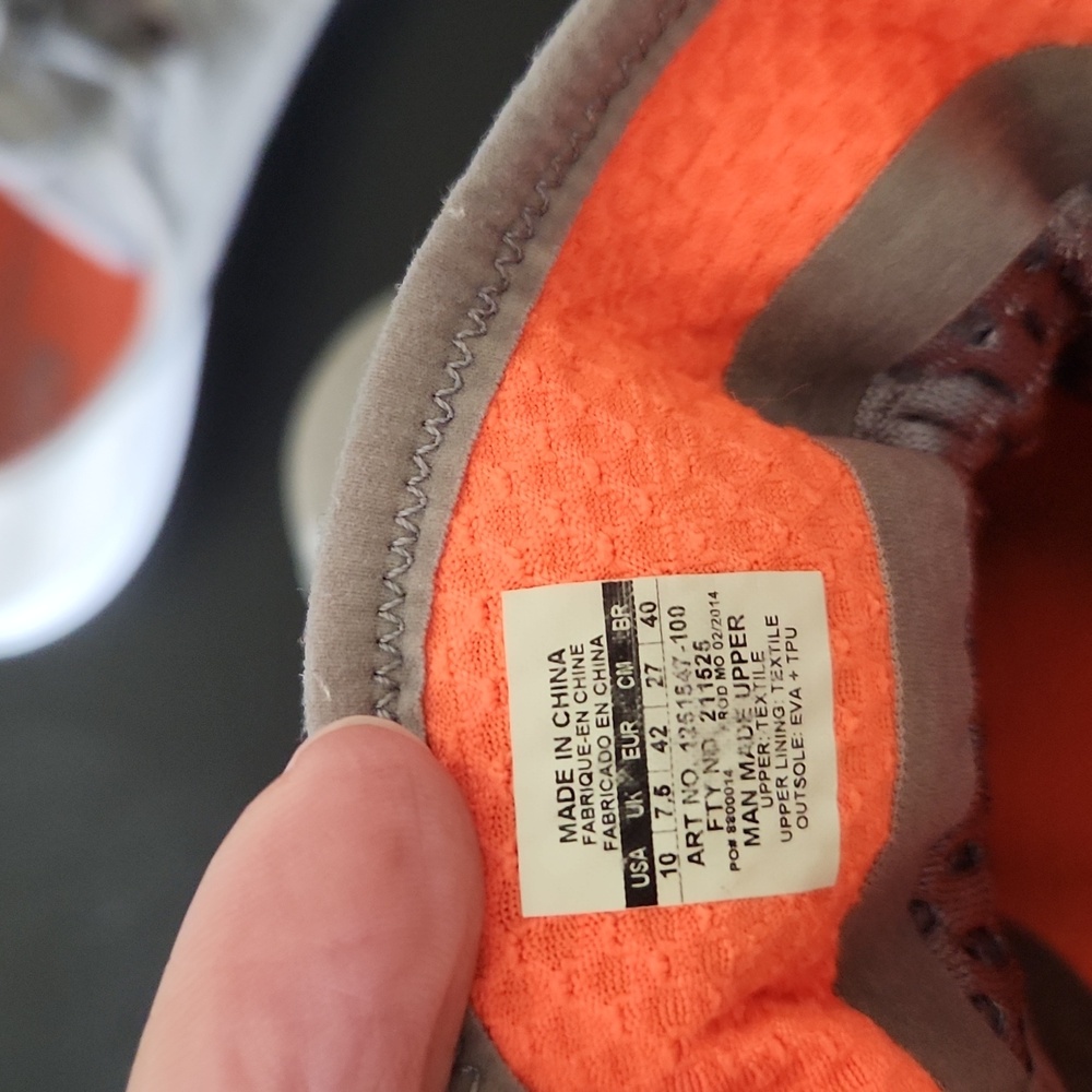 Under Armour Runners - Picture 4 of 5